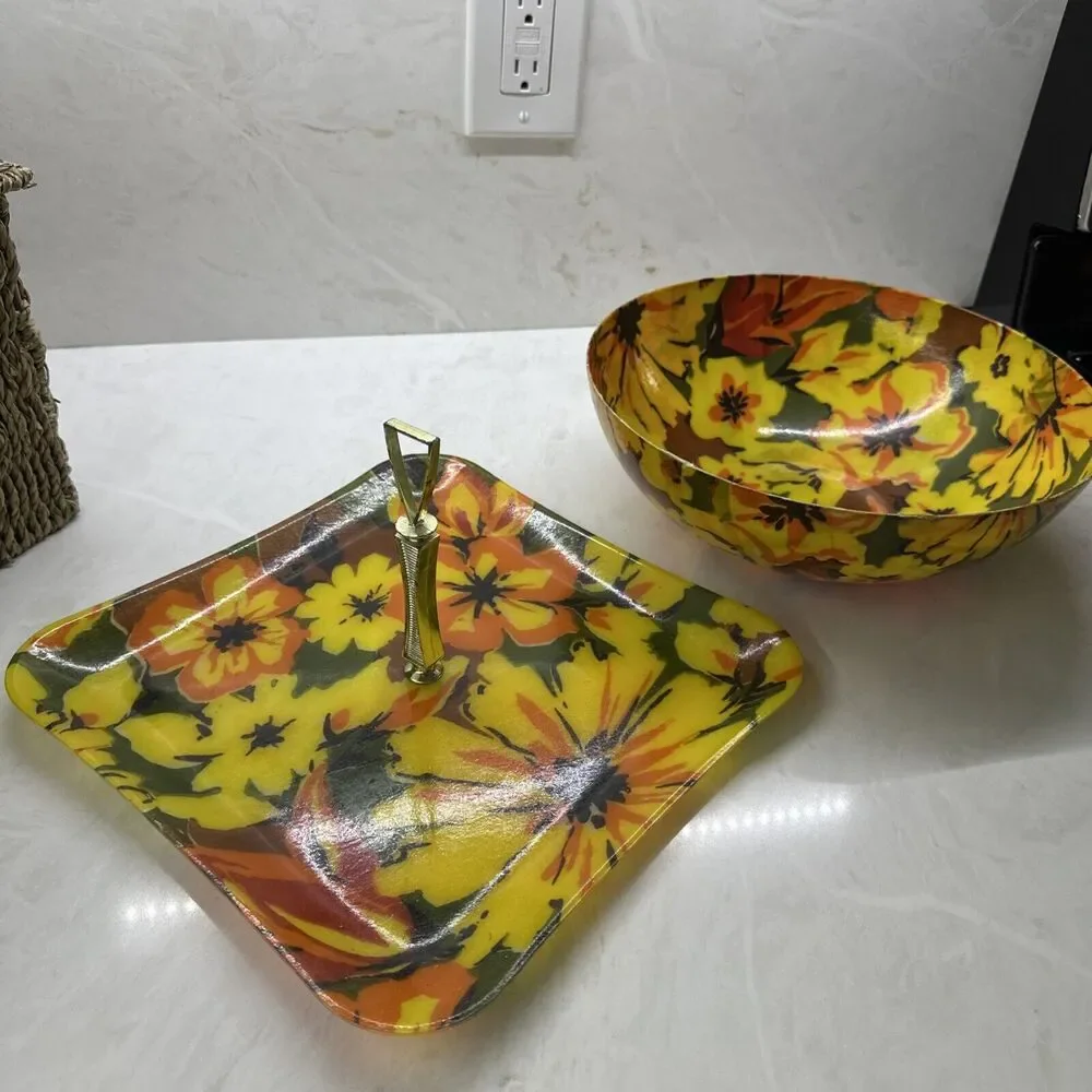 Quaker Fashion Flair Flower Power Fiberglass Serving Tray & Bowl Set Vintage MCM